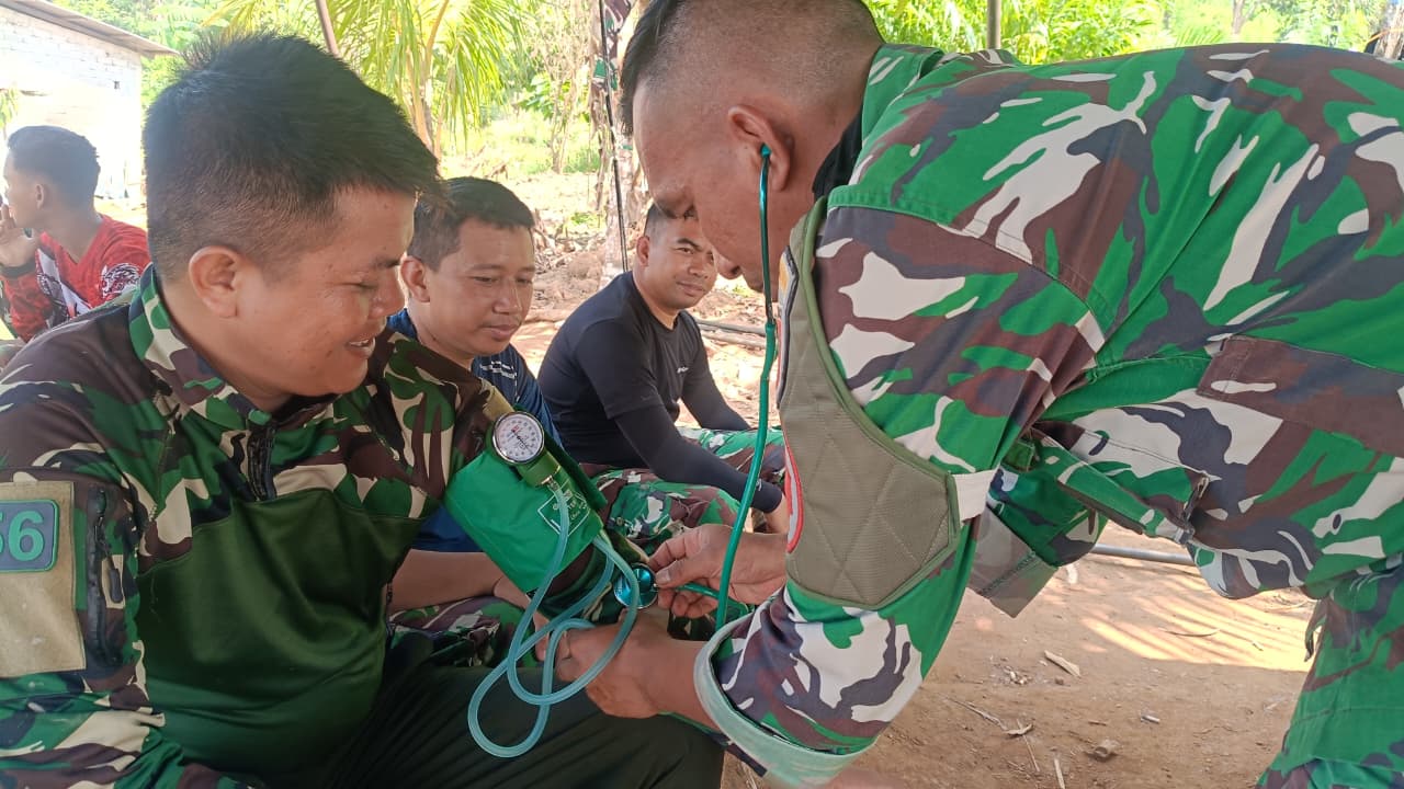 Kemanunggalan TNI dan Rakyat Tampak dalam Program Kesehatan TMMD di Luwu Timur
