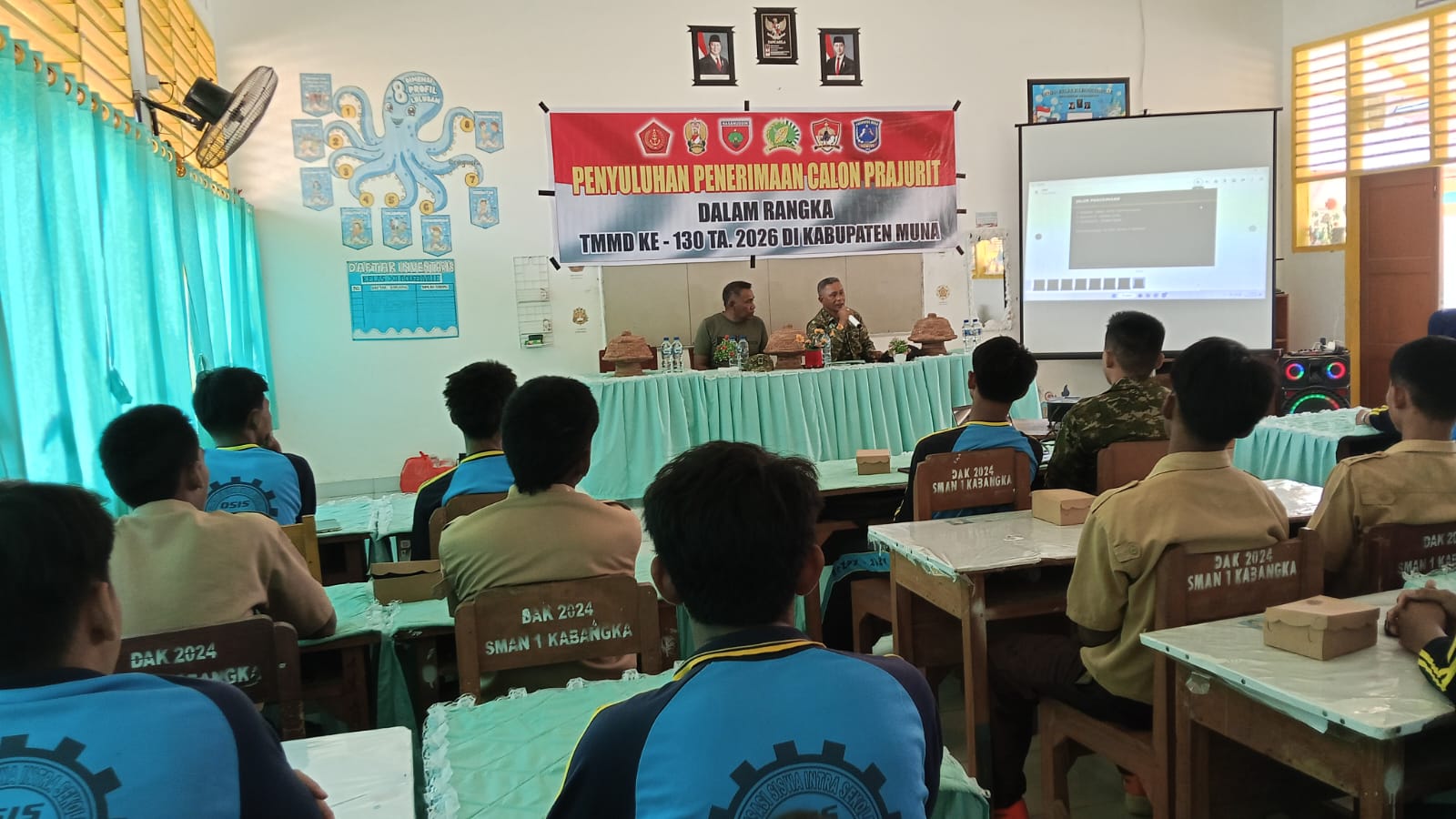 Satgas TMMD Muna Perkenalkan Kesempatan Menjadi Prajurit TNI AD kepada Pelajar