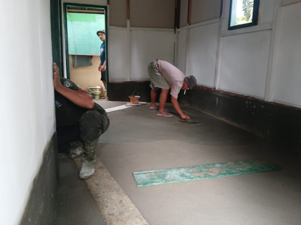 Renovasi Rumah Suroto: Satgas TMMD Wujudkan Hunian yang Lebih Nyaman dan Aman