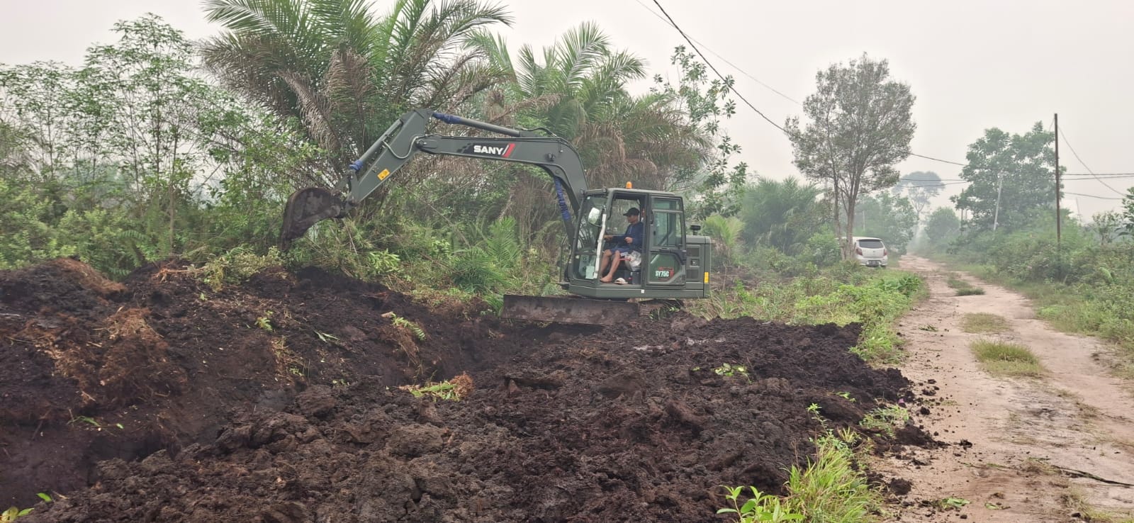 Satgas TMMD Kodim 1016/Plk Cepatkan Realisasi Pembangunan Drainase untuk Komunitas