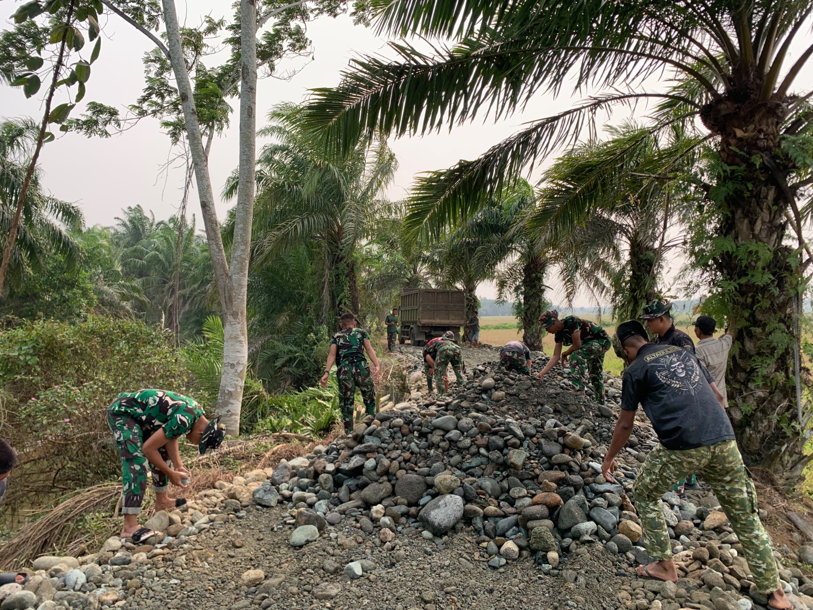 Separuh Jalan TMMD ke-130 Kodim 0407/Kota Bengkulu Sudah Terhampar Material
