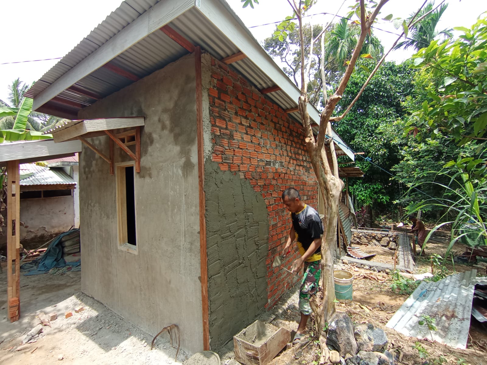 Fasilitas MCK Demi Kesehatan Keluarga, Dansatgas TMMD ke-130 Kodim 0407/Bengkulu Berkomitmen Penuhi RTLH